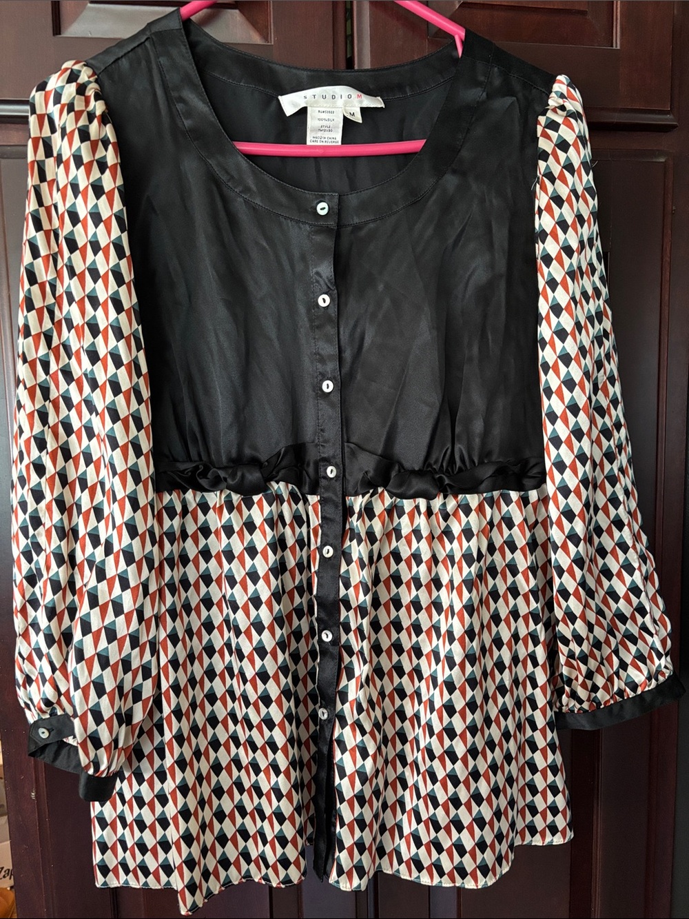 Studio M Black Bodice Geometric Print Button-Front Top